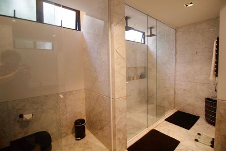 Apartamento à venda com 295m², 3 quartos e 2 vagasBanheiro Suíte 1