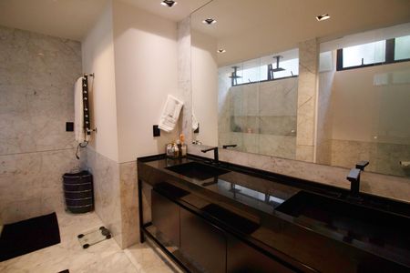 Apartamento à venda com 295m², 3 quartos e 2 vagasBanheiro Suíte 1