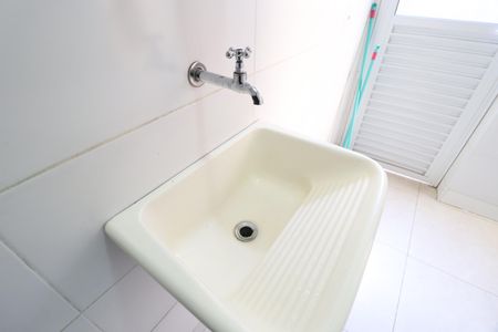 Apartamento para alugar com 68m², 2 quartos e 1 vagaÁrea de Serviço