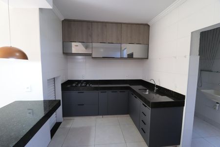 Apartamento para alugar com 68m², 2 quartos e 1 vagaCozinha