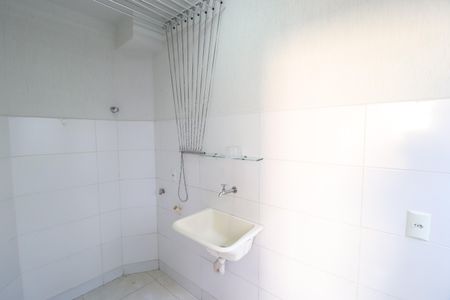 Apartamento para alugar com 68m², 2 quartos e 1 vagaÁrea de Serviço