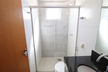 Apartamento para alugar com 68m², 2 quartos e 1 vagaBanheiro Social