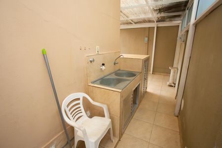 Casa de condomínio para alugar com 133m², 2 quartos e 2 vagas Casa de condomínio para alugar com 133m², 2 quartos e 2 vagasÁrea de Serviço