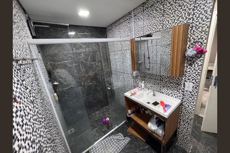 Casa à venda com 140m², 2 quartos e 4 vagas Casa à venda com 140m², 2 quartos e 4 vagasBanheiro