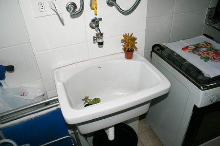 Apartamento para alugar com 58m², 2 quartos e 1 vagaÁrea de Serviço