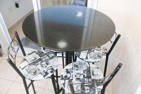 Apartamento para alugar com 58m², 2 quartos e 1 vagaVaranda