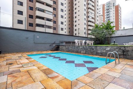 Apartamento à venda com 68m², 2 quartos e 2 vagasPiscina