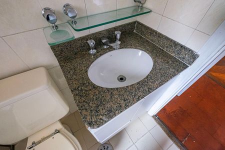 Apartamento à venda com 68m², 2 quartos e 2 vagasBanheiro - Quarto 1