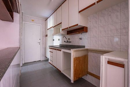 Apartamento à venda com 68m², 2 quartos e 2 vagasCozinha