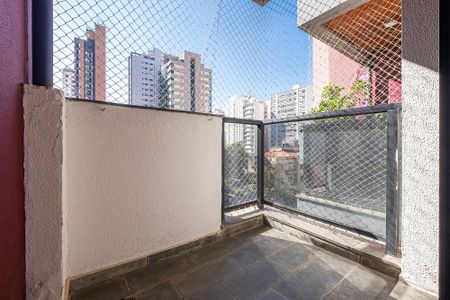 Apartamento à venda com 68m², 2 quartos e 2 vagasSala - Varanda