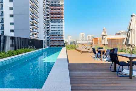 Apartamento à venda com 32m², 1 quarto e sem vaga Apartamento à venda com 32m², 1 quarto e sem vagaÁrea comum - Piscina