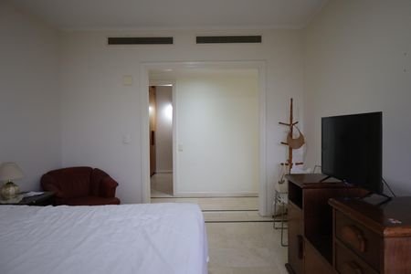 Apartamento à venda com 411m², 7 quartos e 3 vagasSuíte 3