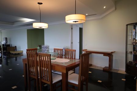 Apartamento à venda com 411m², 7 quartos e 3 vagasSala