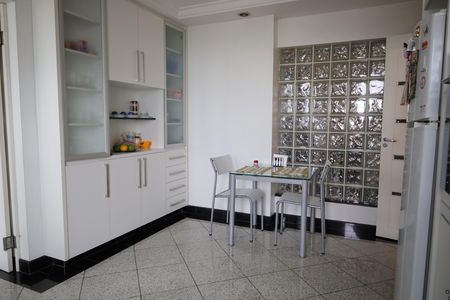 Apartamento à venda com 411m², 7 quartos e 3 vagasCozinha
