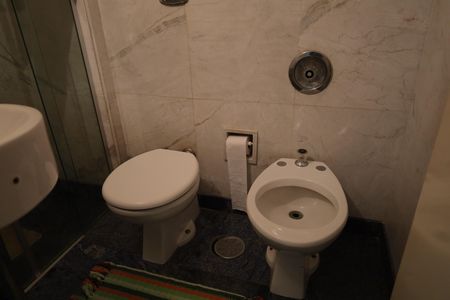 Apartamento à venda com 411m², 7 quartos e 3 vagasBanheiro Suíte 1