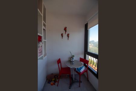 Apartamento à venda com 72m², 2 quartos e 2 vagasVaranda
