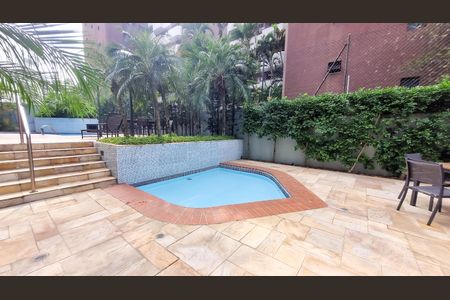 Apartamento à venda com 106m², 2 quartos e 2 vagasÁrea comum - Piscina