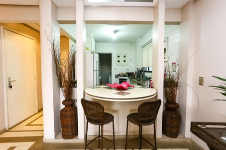 Apartamento à venda com 106m², 2 quartos e 2 vagasCozinha