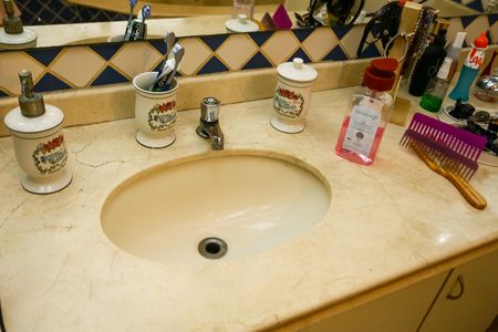 Apartamento à venda com 106m², 2 quartos e 2 vagasBanheiro da Suíte