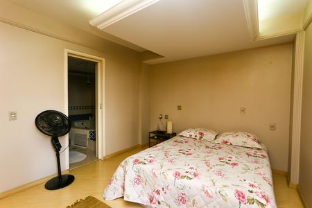 Apartamento à venda com 106m², 2 quartos e 2 vagassuíte