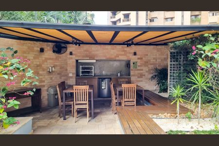 Apartamento à venda com 106m², 2 quartos e 2 vagasÁrea comum - Churrasqueira