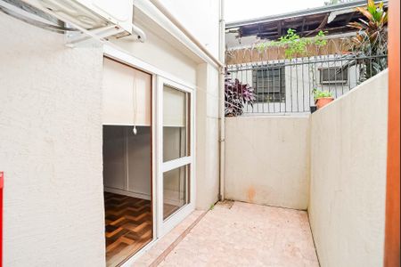 Apartamento à venda com 77m², 2 quartos e sem vaga Apartamento à venda com 77m², 2 quartos e sem vagaÁrea Privativa