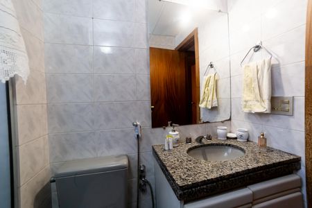 Apartamento à venda com 118m², 4 quartos e 2 vagasBanheiro Social