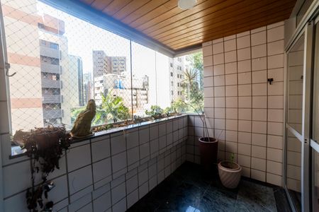 Apartamento à venda com 118m², 4 quartos e 2 vagasVaranda da Sala