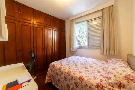 Apartamento à venda com 118m², 4 quartos e 2 vagasQuarto 1