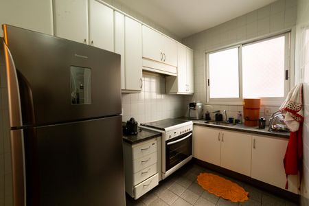 Apartamento à venda com 118m², 4 quartos e 2 vagasCozinha