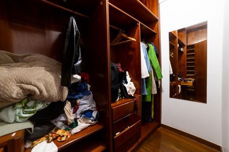 Apartamento à venda com 118m², 4 quartos e 2 vagasCloset da suíte