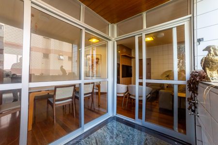 Apartamento à venda com 118m², 4 quartos e 2 vagasVaranda da Sala