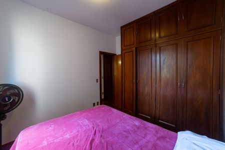 Apartamento à venda com 118m², 4 quartos e 2 vagasQuarto 2