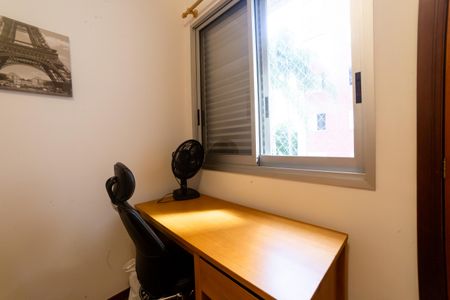 Apartamento à venda com 118m², 4 quartos e 2 vagasQuarto 3