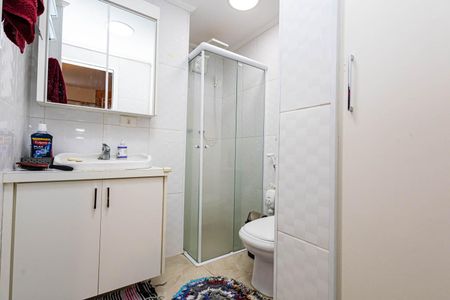 Apartamento à venda com 107m², 3 quartos e 1 vaga Apartamento à venda com 107m², 3 quartos e 1 vagaBanheiro da Suíte