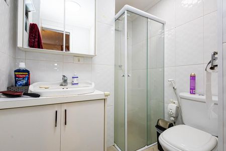 Apartamento à venda com 107m², 3 quartos e 1 vaga Apartamento à venda com 107m², 3 quartos e 1 vagaBanheiro da Suíte