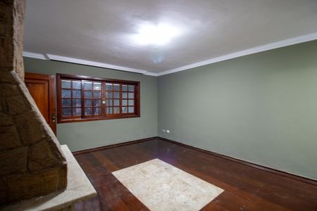 Casa para alugar com 200m², 3 quartos e 2 vagasSala