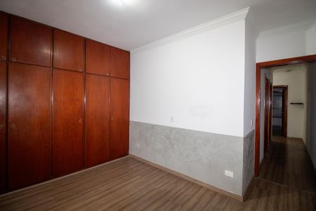 Casa para alugar com 200m², 3 quartos e 2 vagasQuarto 2