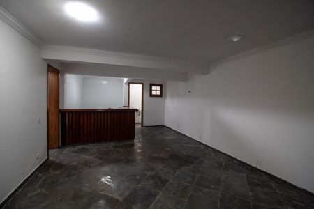 Casa para alugar com 200m², 3 quartos e 2 vagasÁrea comum