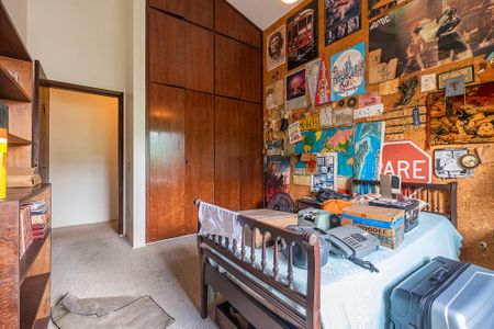 Casa à venda com 380m², 4 quartos e 4 vagasQuarto 