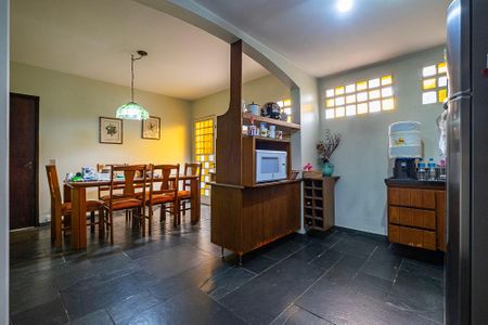 Casa à venda com 380m², 4 quartos e 4 vagasCopa