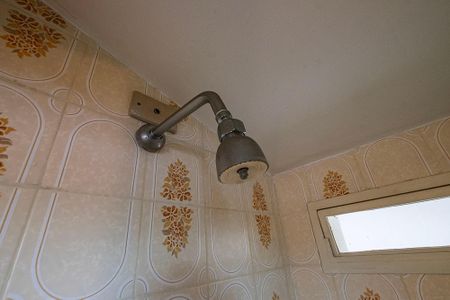 Casa à venda com 380m², 4 quartos e 4 vagasBanheiro da Suíte 1