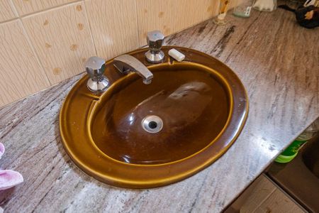 Casa à venda com 380m², 4 quartos e 4 vagasBanheiro Social