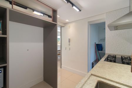 Casa de condomínio à venda com 177m², 3 quartos e 2 vagas Casa de condomínio à venda com 177m², 3 quartos e 2 vagasCozinha e Área de Serviço