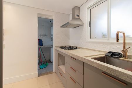 Casa de condomínio à venda com 177m², 3 quartos e 2 vagas Casa de condomínio à venda com 177m², 3 quartos e 2 vagasCozinha e Área de Serviço