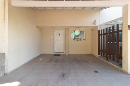 Casa de condomínio à venda com 177m², 3 quartos e 2 vagas Casa de condomínio à venda com 177m², 3 quartos e 2 vagasGaragem