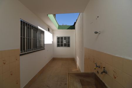 Casa para alugar com 220m², 2 quartos e 4 vagasÁrea de Serviço