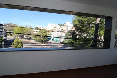 Casa para alugar com 220m², 2 quartos e 4 vagasVaranda da Sala