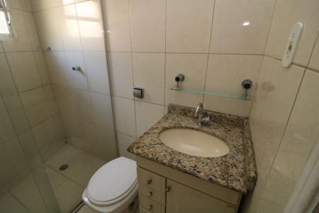 Casa para alugar com 220m², 2 quartos e 4 vagasBanheiro