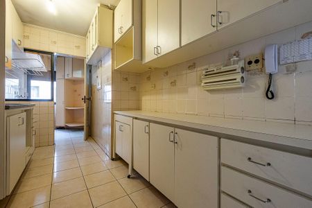 Apartamento à venda com 106m², 2 quartos e 2 vagasCozinha